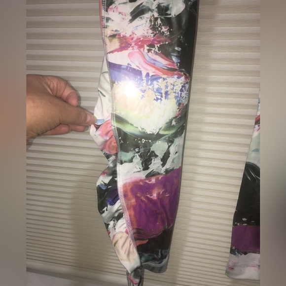 Lululemon Athletica Running Speed Tight III Leggings. Size 4. - Picture 16 of 17